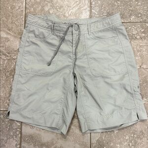 The North Face Women's Horizon‎ 2.0 Roll-Up Shorts sz 10